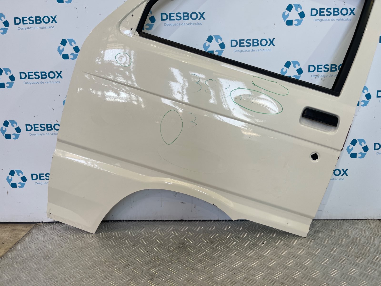 PUERTA DELANTERA IZQUIERDA PIAGGIO (VESPA) PORTER Caja/Chasis - recambio desguace - vista 4