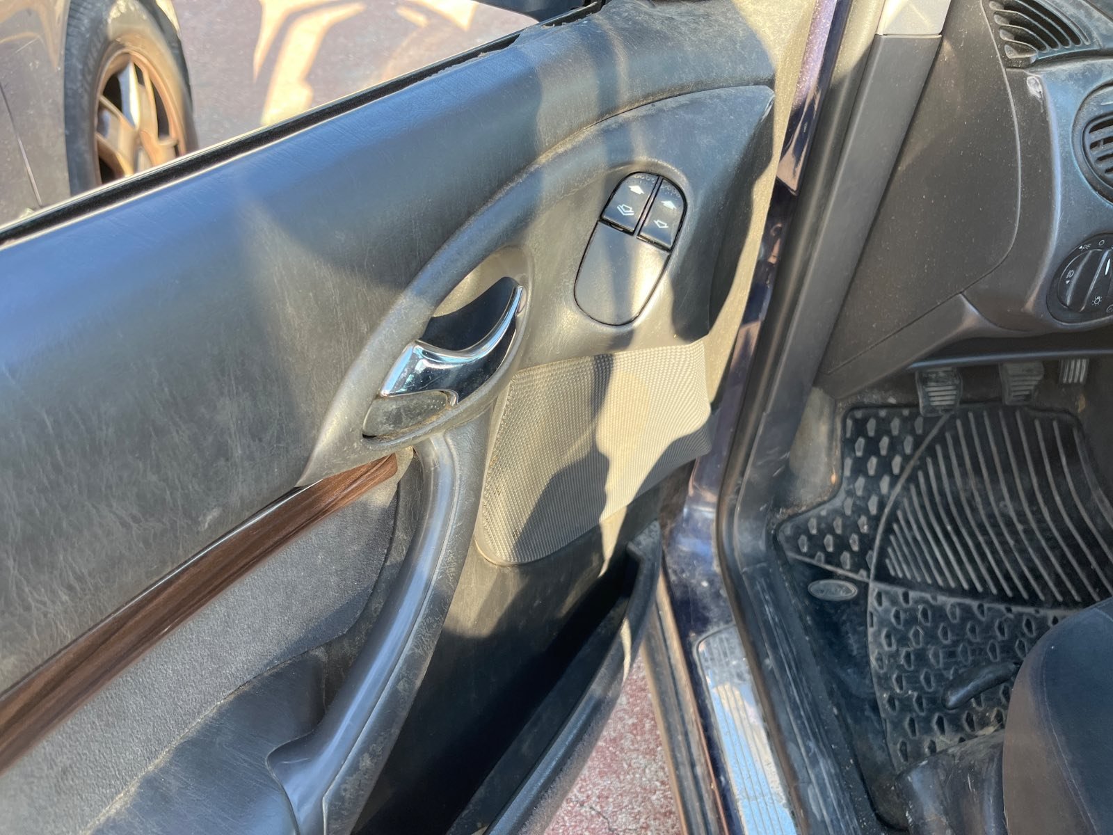 CATALIZADOR FORD FOCUS BERLINA (CAK) - recambio desguace - vista 3