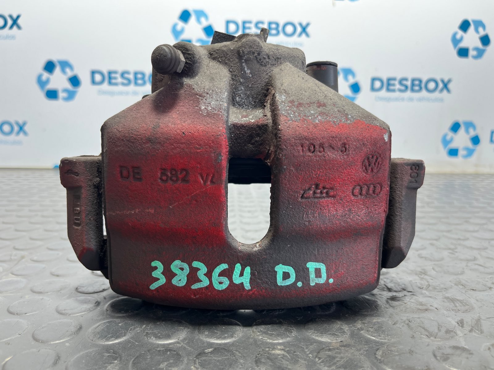 PINZA DE FRENO DELANTERA DERECHA VOLKSWAGEN GOLF PLUS (5M1) - recambio desguace