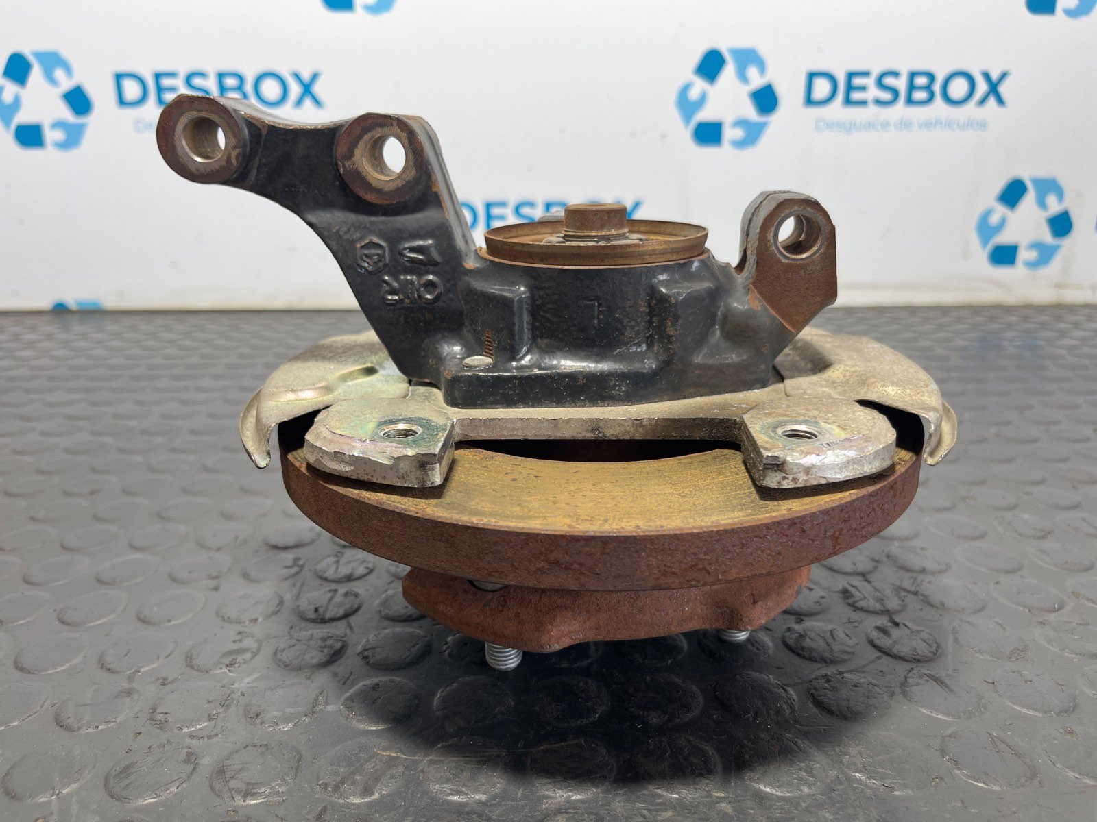 MANGUETA DELANTERA IZQUIERDA PIAGGIO (VESPA) PORTER Caja/Chasis - recambio desguace - vista 2