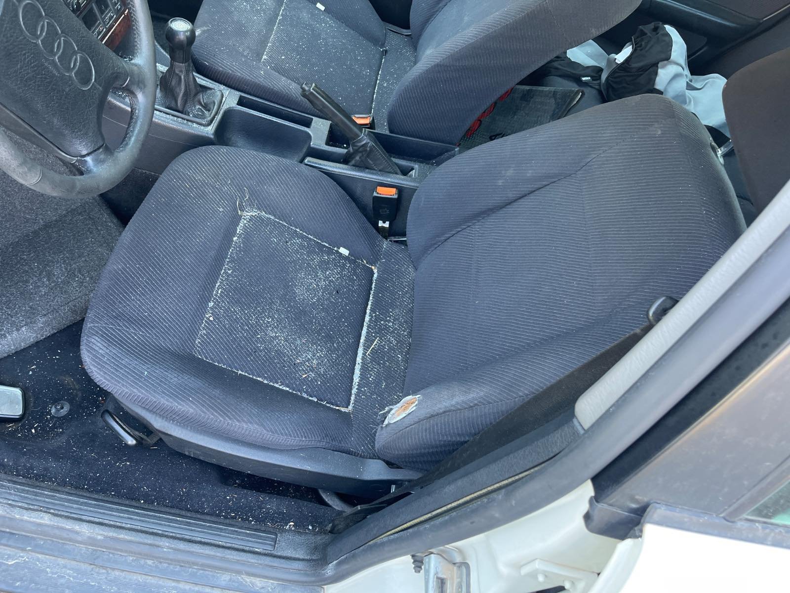 PARAGOLPES DELANTERO AUDI 100 C4 Sedán - recambio desguace - vista 5