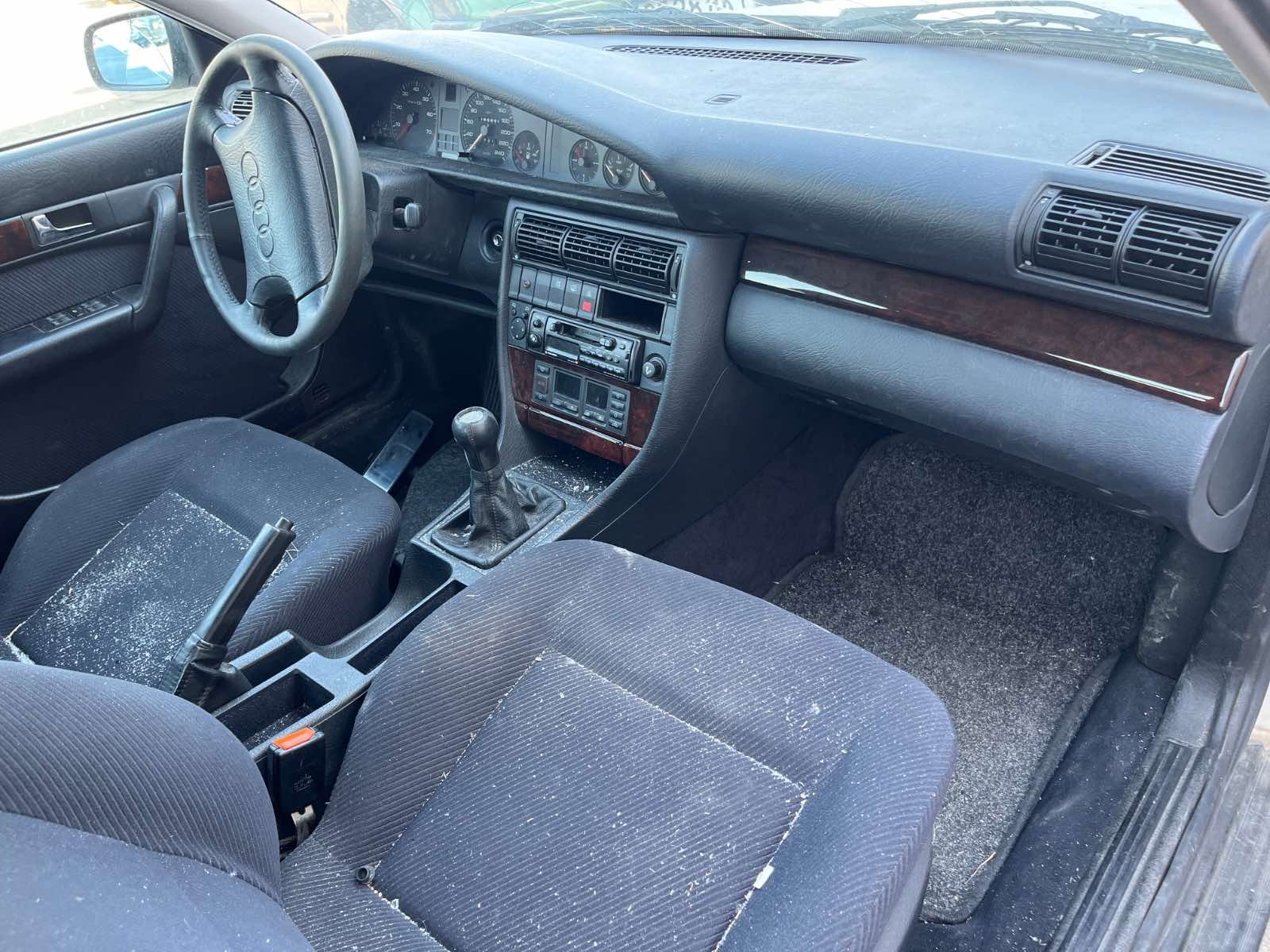 PARAGOLPES DELANTERO AUDI 100 C4 Sedán - recambio desguace - vista 11