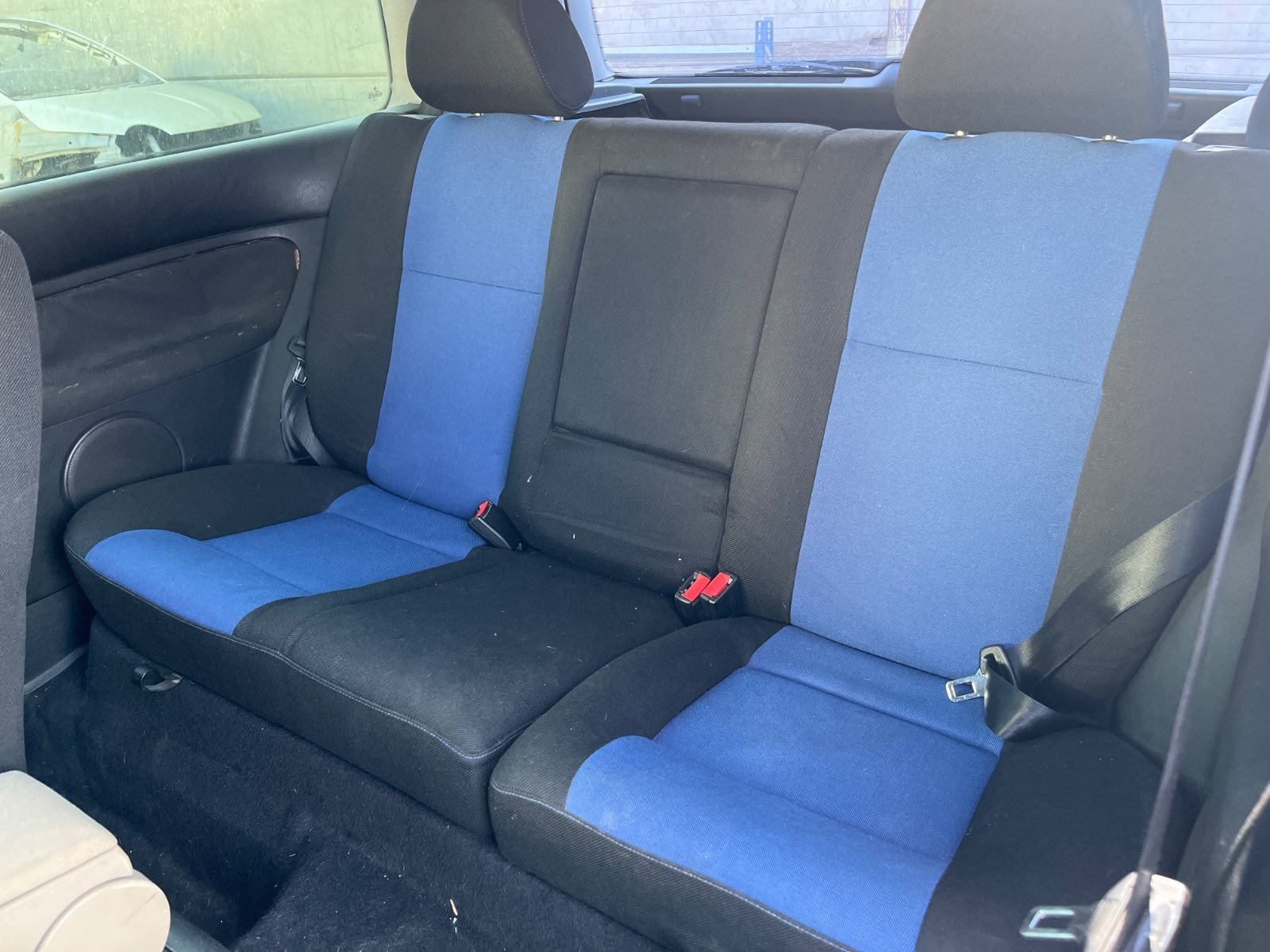 CONDENSADOR / RADIADOR  AIRE ACONDICIONADO VOLKSWAGEN GOLF IV BERLINA (1J1) - recambio desguace - vista 6
