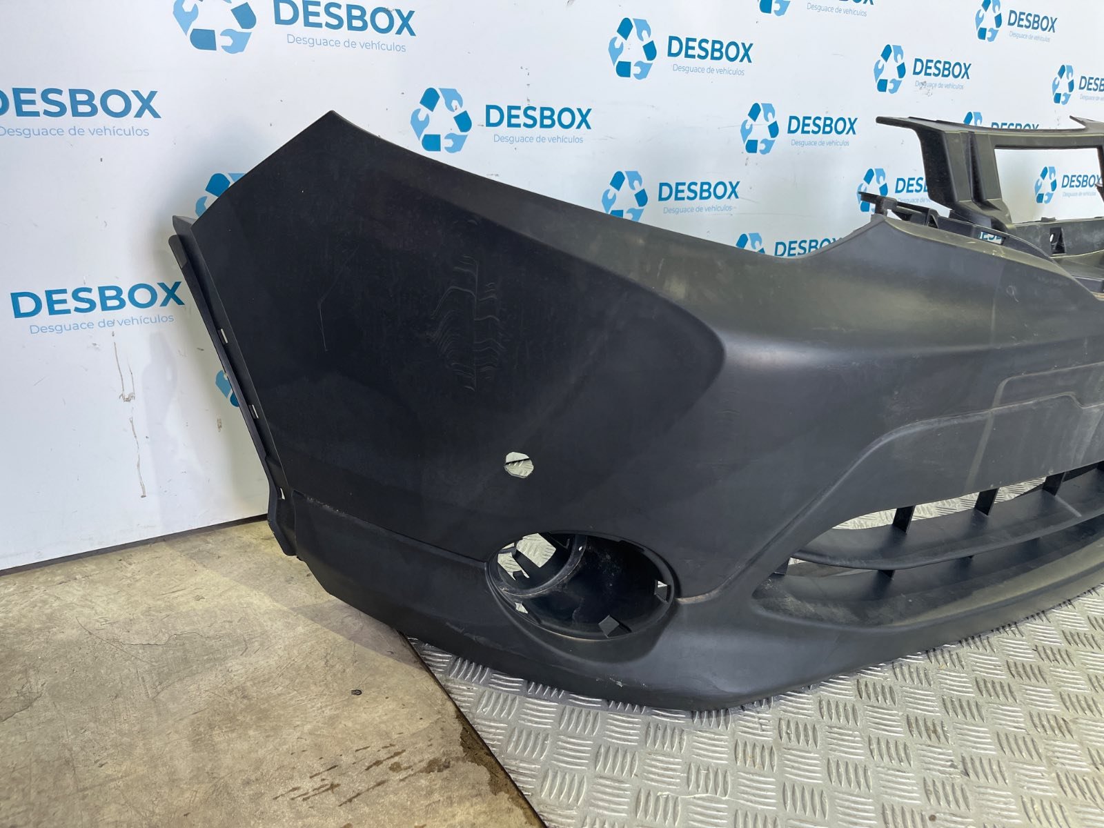 PARAGOLPES DELANTERO NISSAN QASHQAI (J11) - recambio desguace - vista 5