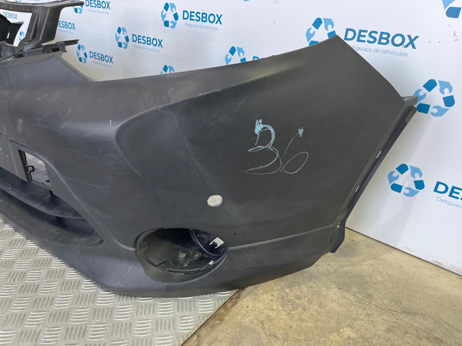 PARAGOLPES DELANTERO NISSAN QASHQAI (J11) - recambio desguace - vista 3