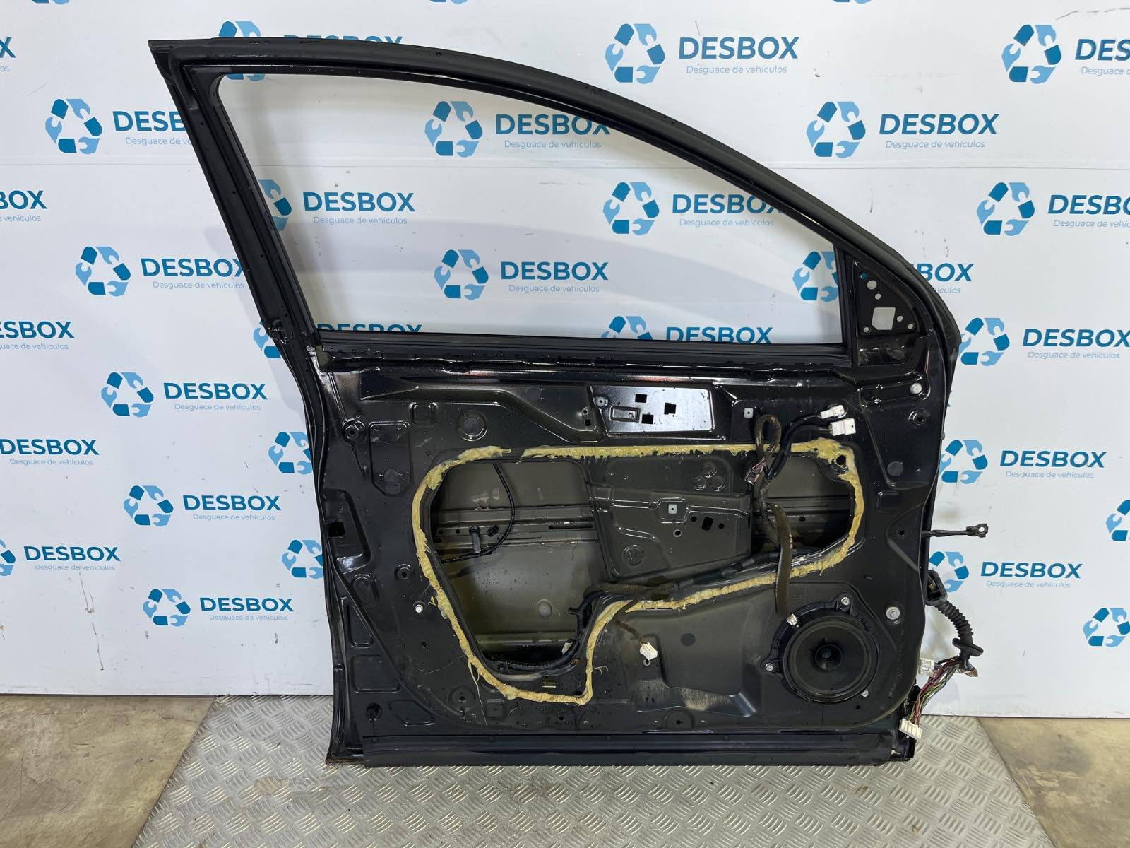 PUERTA DELANTERA IZQUIERDA NISSAN QASHQAI (J11) - recambio desguace - vista 2