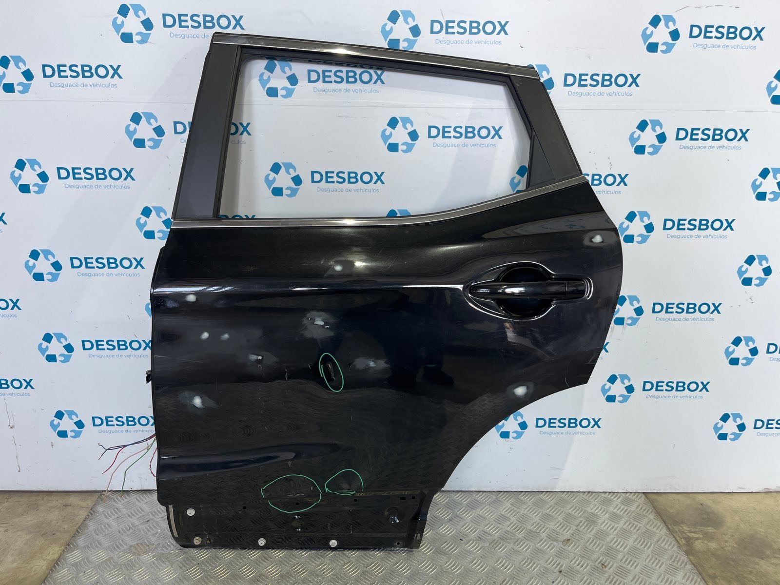 PUERTA TRASERA IZQUIERDA NISSAN QASHQAI (J11) - recambio desguace
