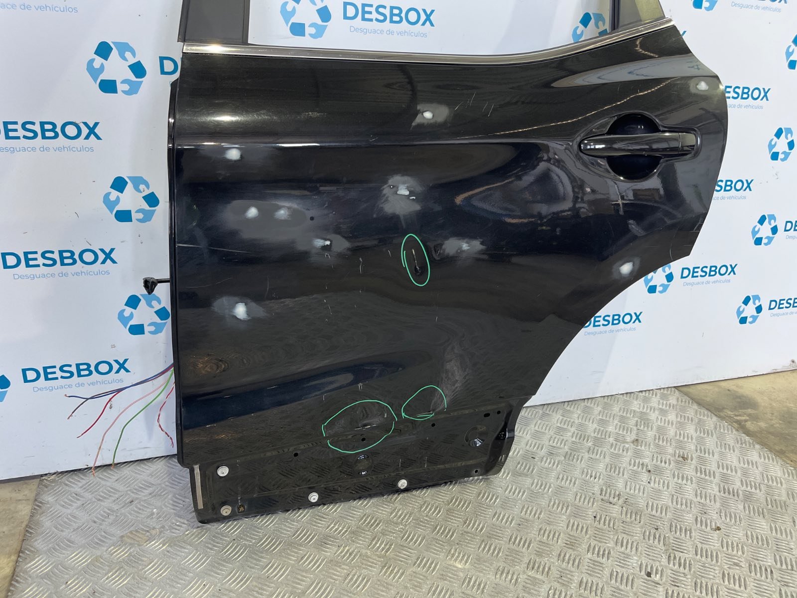 PUERTA TRASERA IZQUIERDA NISSAN QASHQAI (J11) - recambio desguace - vista 4
