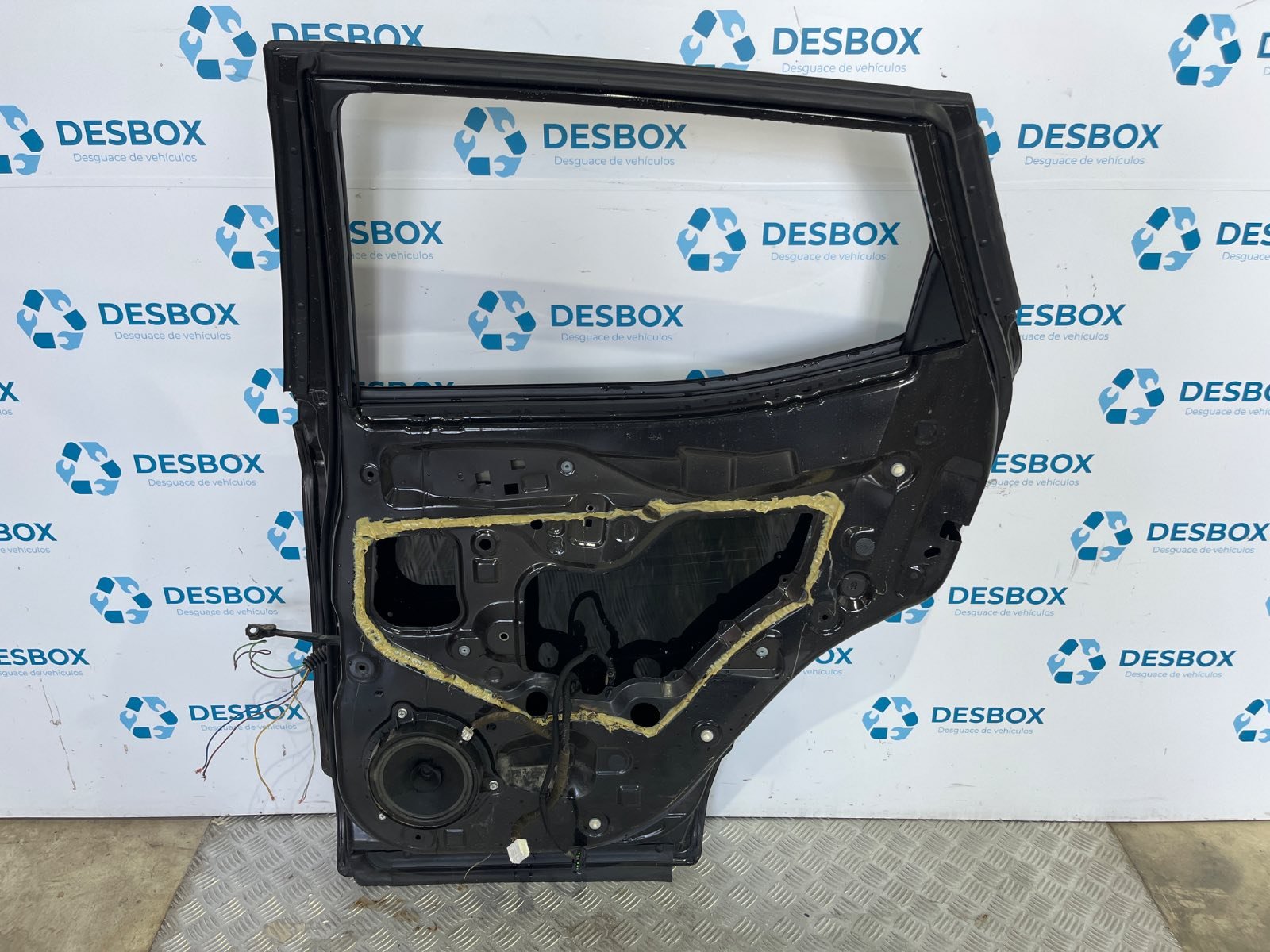 PUERTA TRASERA DERECHA NISSAN QASHQAI (J11) - recambio desguace - vista 4