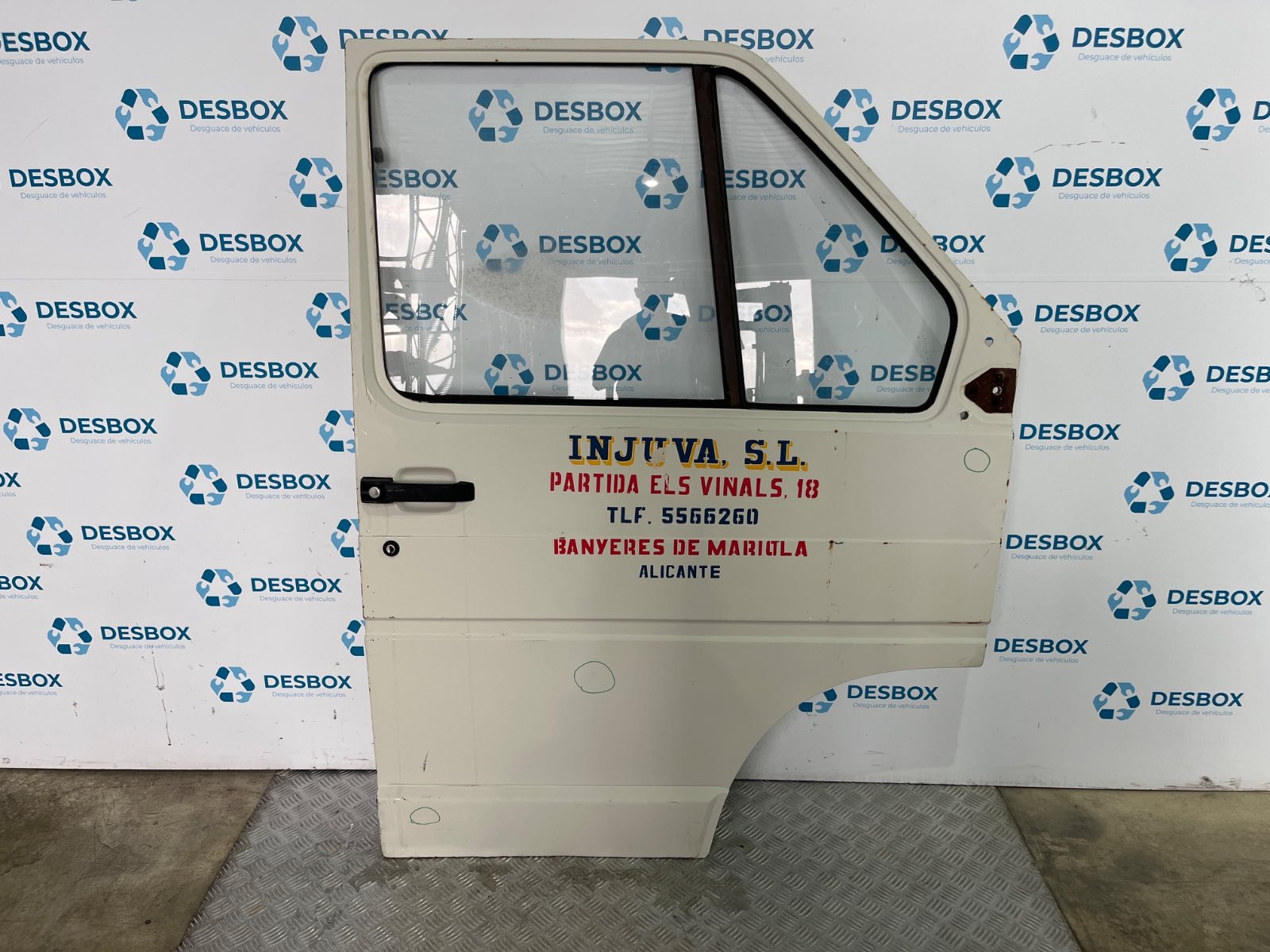 PUERTA DELANTERA DERECHA RENAULT TRAFIC (DESDE 5.89) - recambio desguace
