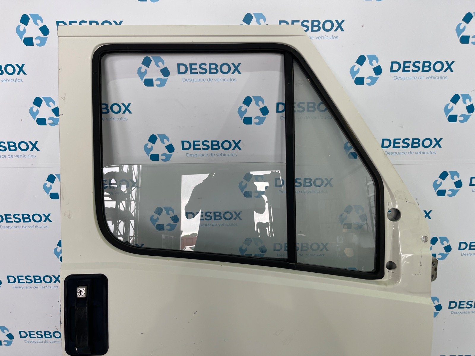 PUERTA DELANTERA DERECHA CITROEN C 25 - recambio desguace - vista 3