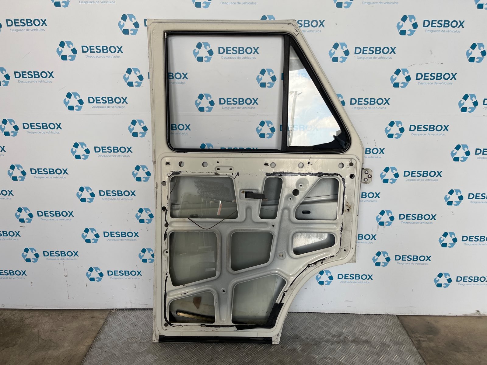 PUERTA DELANTERA IZQUIERDA CITROEN C 25 - recambio desguace - vista 4