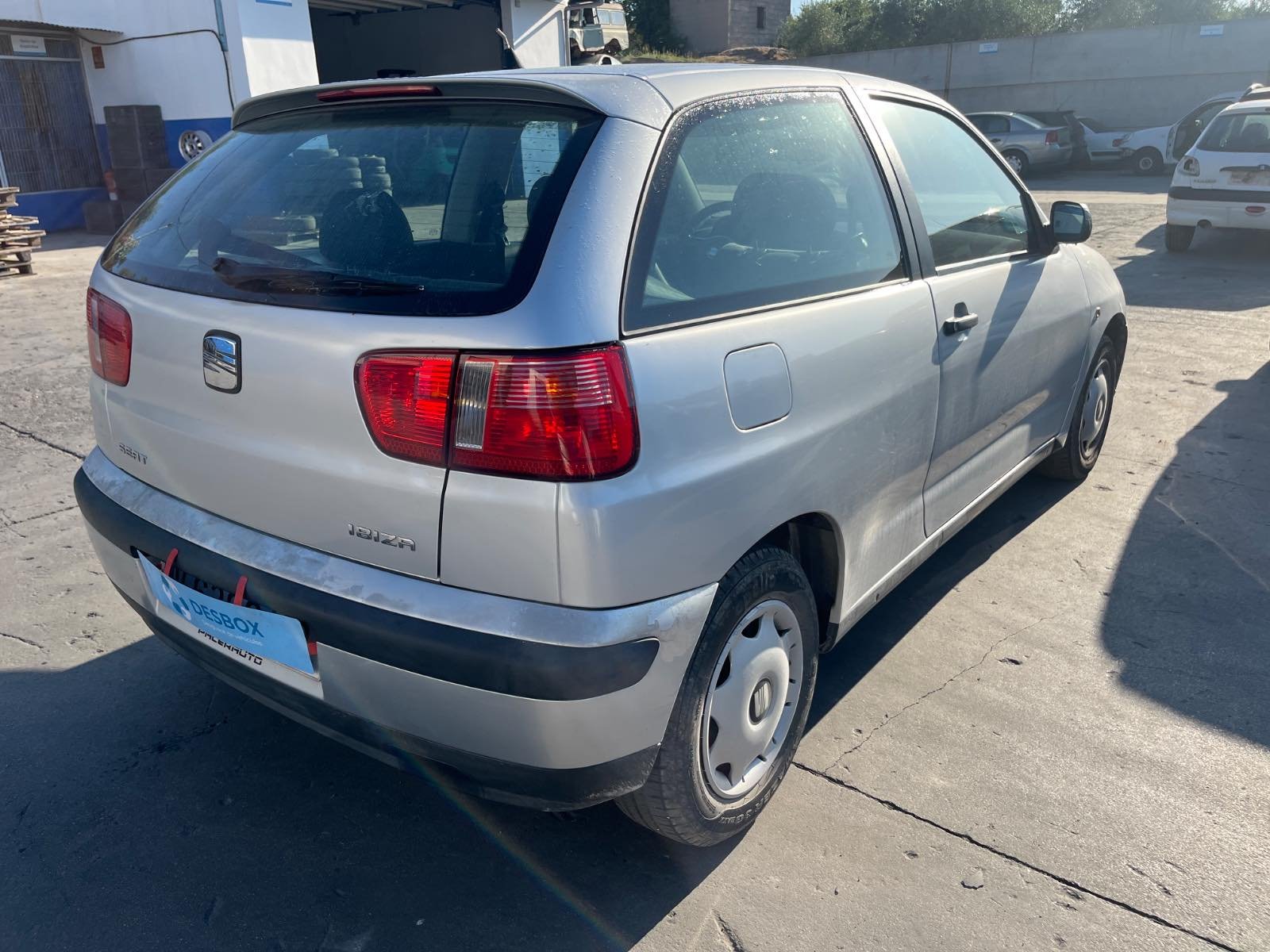PUERTA DELANTERA IZQUIERDA SEAT IBIZA (6K1) - recambio desguace - vista 8