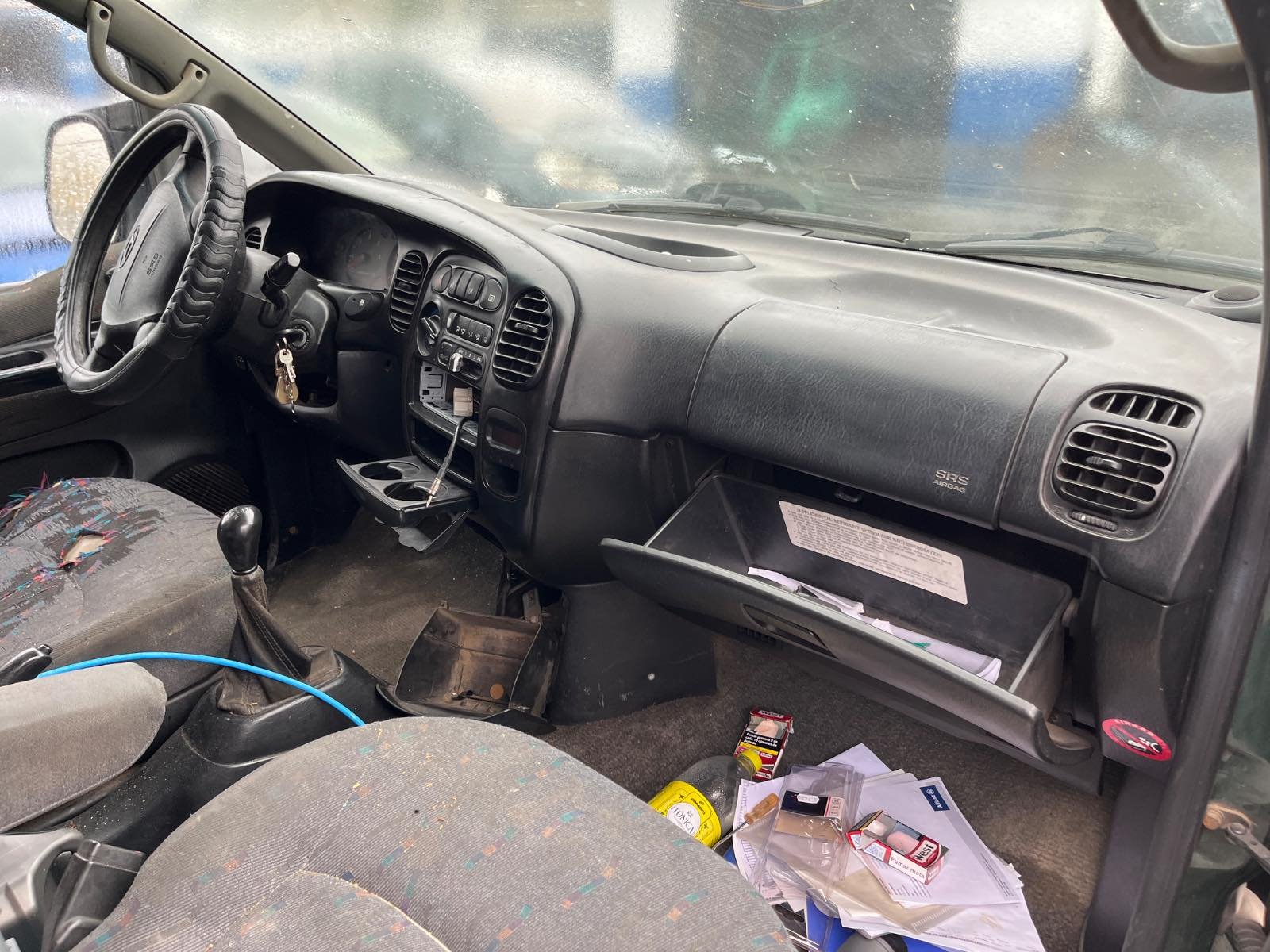 MANGUETA DELANTERA DERECHA HYUNDAI H-1 Furgoneta - recambio desguace - vista 17
