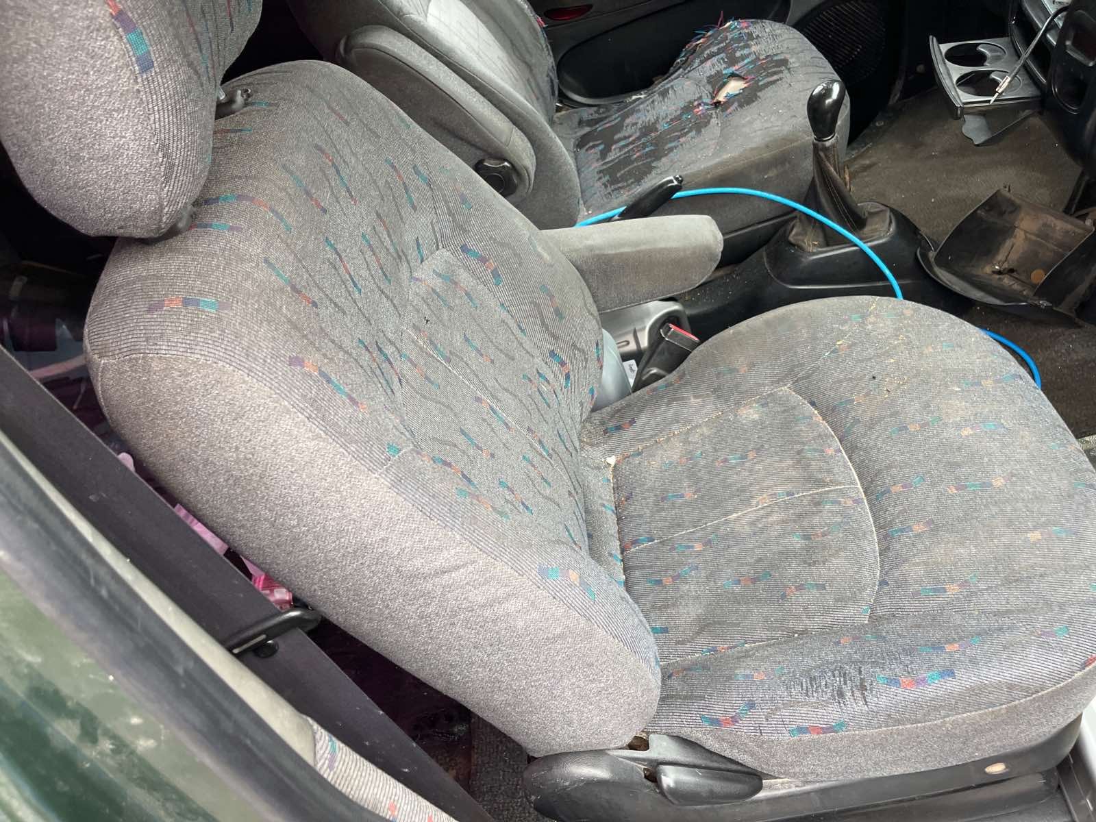 MANGUETA DELANTERA DERECHA HYUNDAI H-1 Furgoneta - recambio desguace - vista 19
