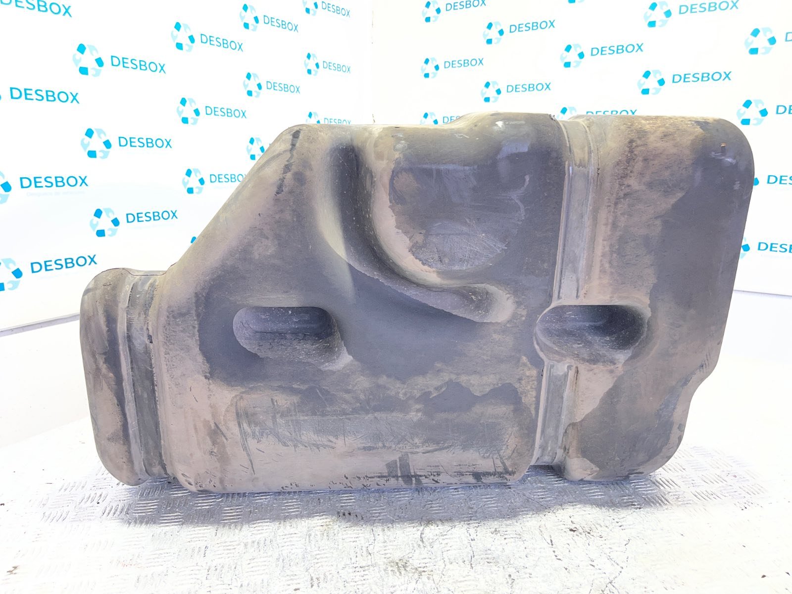 DEPOSITO COMBUSTIBLE IVECO DAILY VI Caja/Chasis - recambio desguace - vista 5