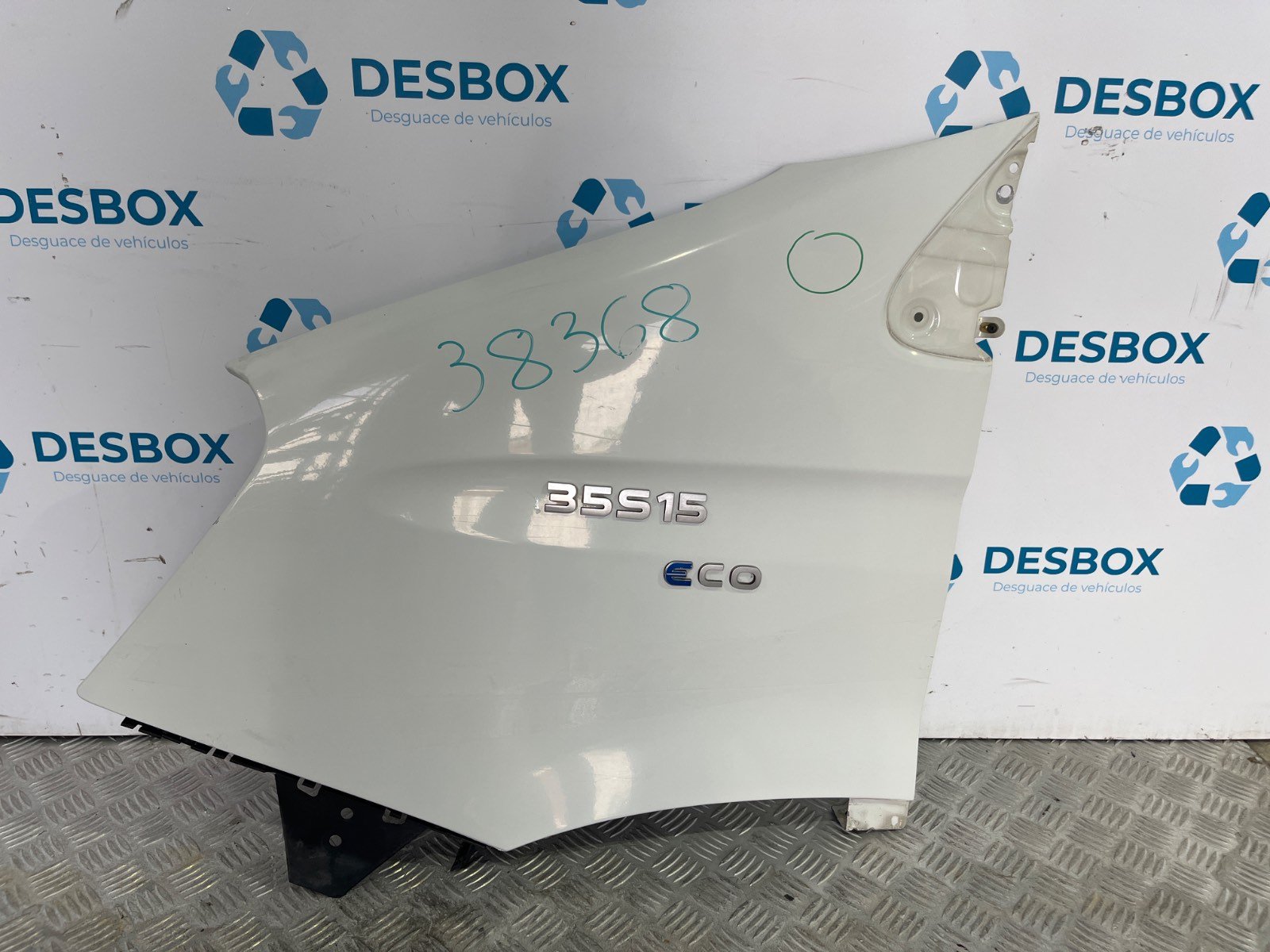 ALETA DELANTERA IZQUIERDA IVECO DAILY VI Caja/Chasis - recambio desguace