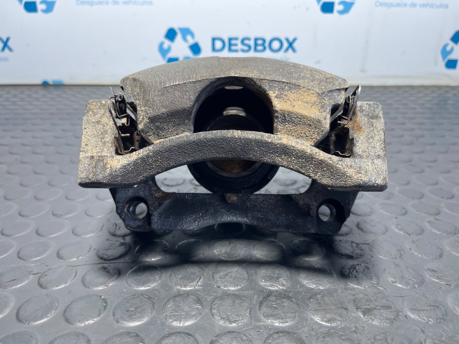 PINZA DE FRENO DELANTERA DERECHA NISSAN QASHQAI (J11) - recambio desguace - vista 2