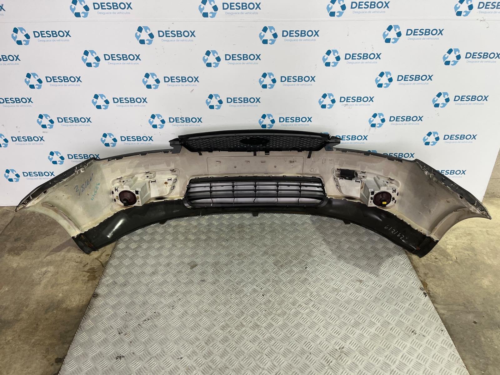 PARAGOLPES DELANTERO FORD FOCUS C-MAX (CAP) - recambio desguace - vista 3