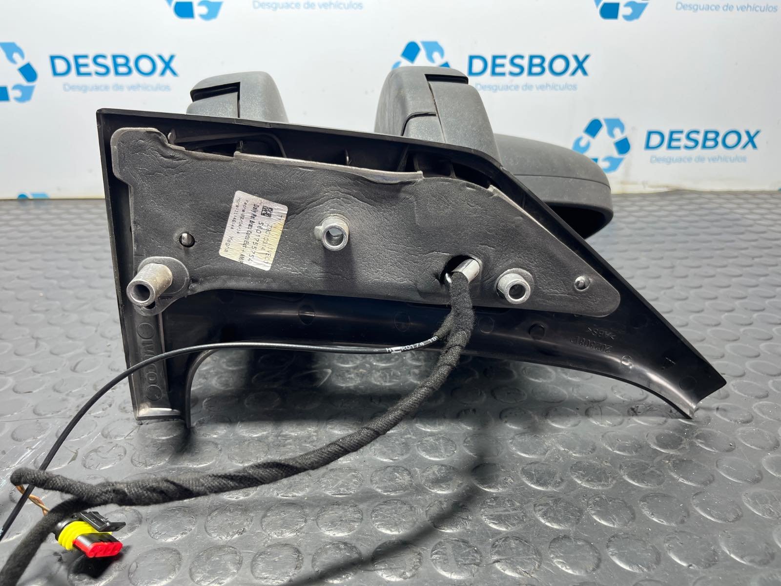 RETROVISOR DERECHO IVECO DAILY VI Caja/Chasis - recambio desguace - vista 4