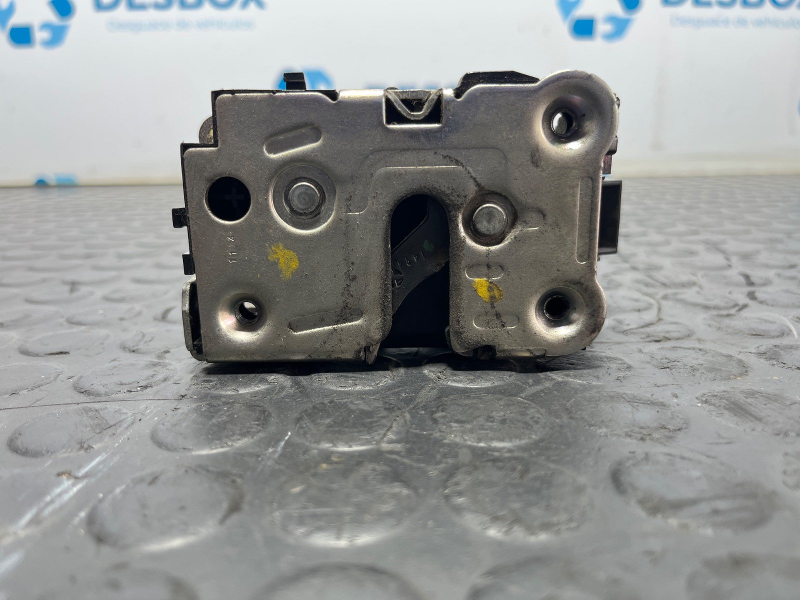 CERRADURA PUERTA DELANTERA DERECHA IVECO DAILY VI Caja/Chasis - recambio desguace - vista 2