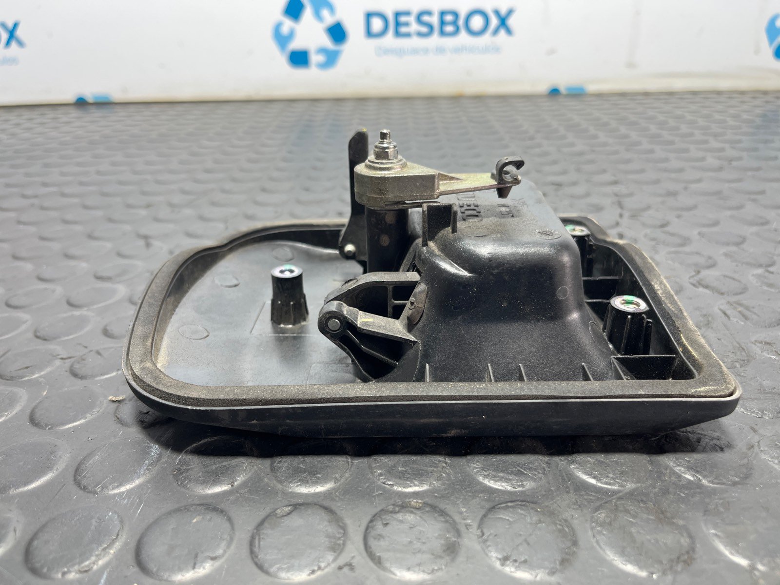 MANETA DELANTERA DERECHA IVECO DAILY VI Caja/Chasis - recambio desguace - vista 3