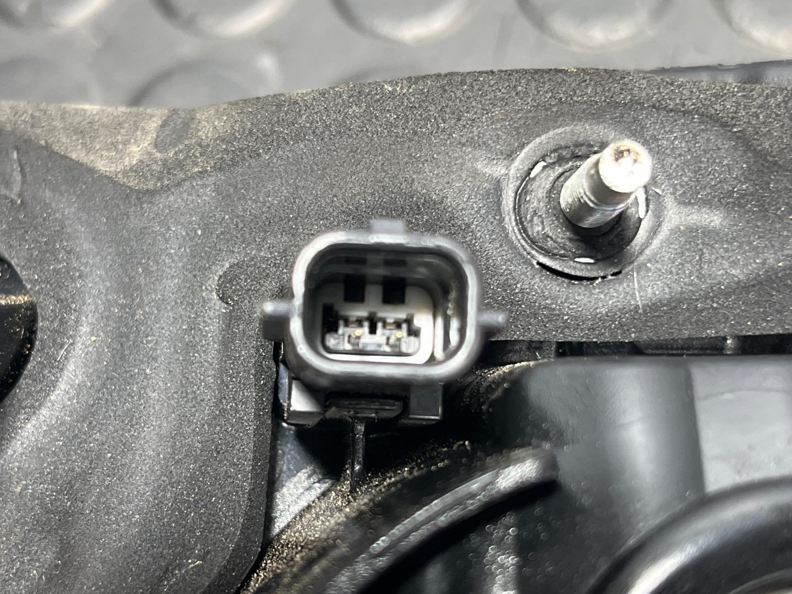 PILOTO PORTON DERECHO NISSAN QASHQAI (J11) - recambio desguace - vista 6
