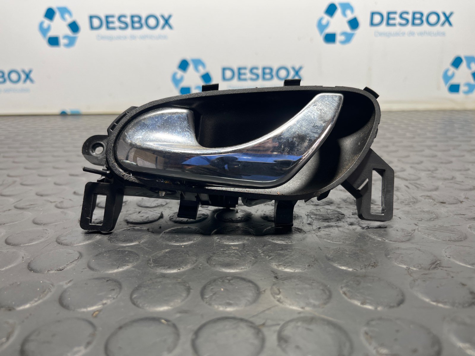 MANETA INTERIOR TRASERA IZQUIERDA NISSAN QASHQAI (J11) - recambio desguace