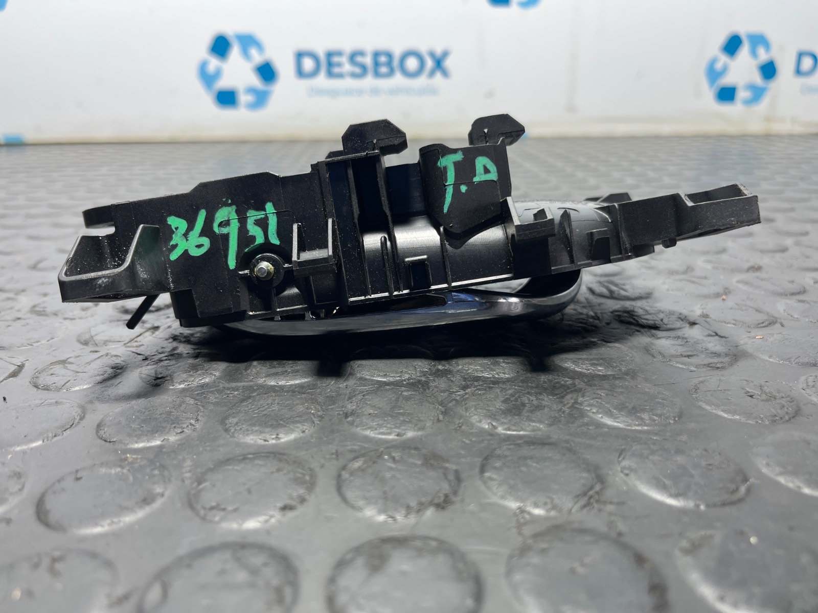 MANETA INTERIOR TRASERA DERECHA NISSAN QASHQAI (J11) - recambio desguace - vista 3