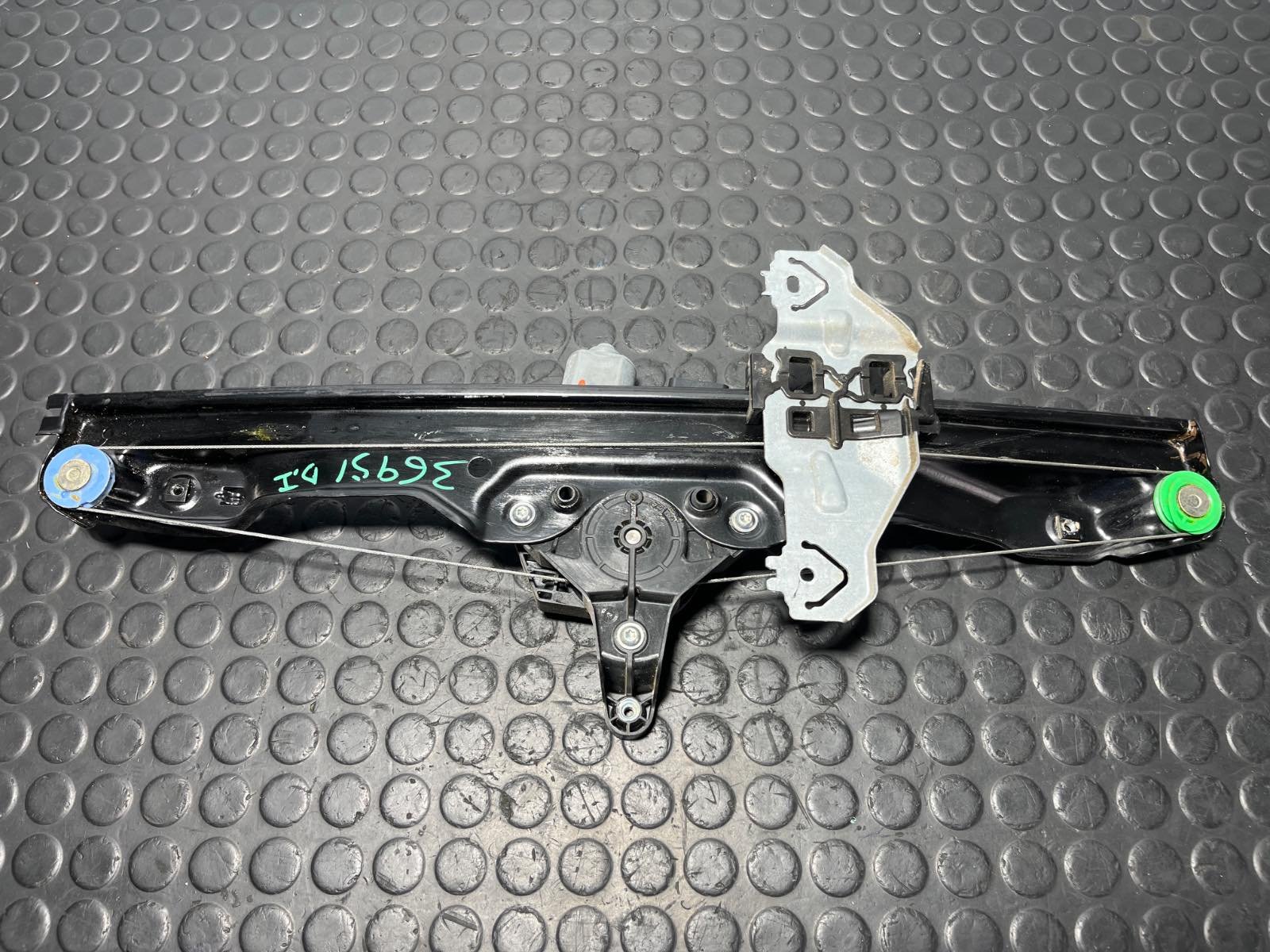 ELEVALUNAS DELANTERO IZQUIERDO NISSAN QASHQAI (J11) - recambio desguace - vista 4