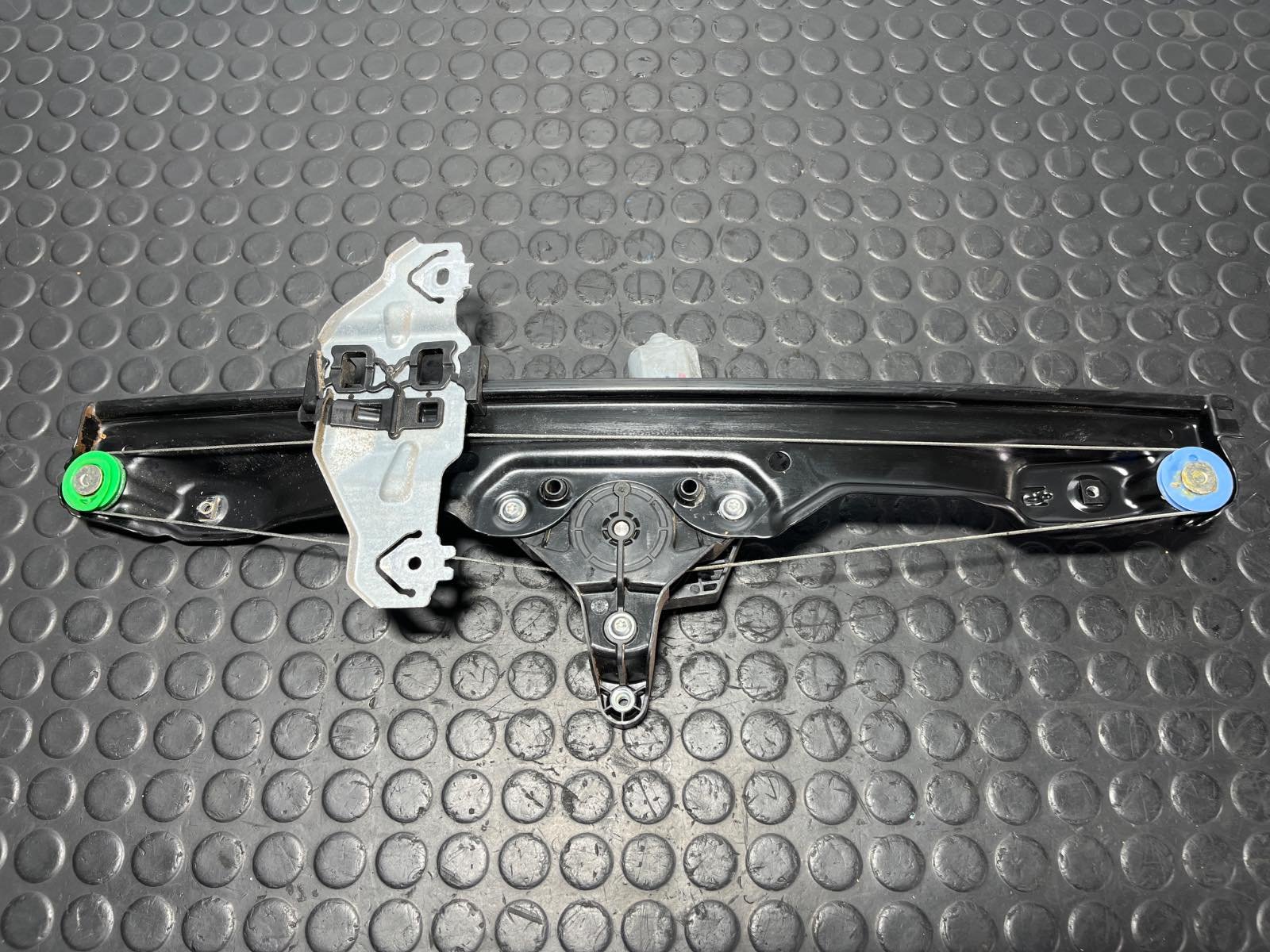 ELEVALUNAS DELANTERO DERECHO NISSAN QASHQAI (J11) - recambio desguace - vista 4