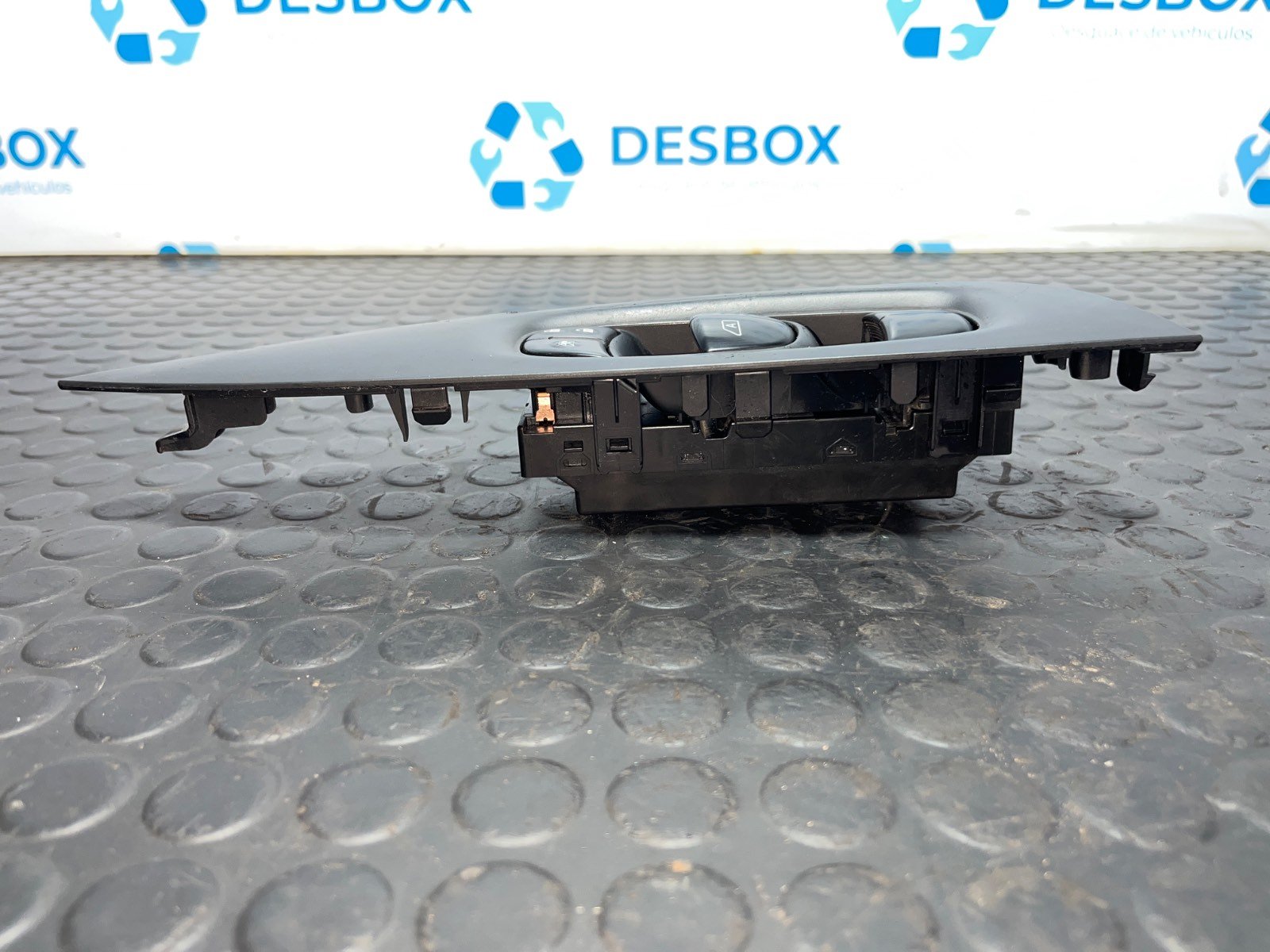 MANDO ELEVALUNAS DELANTERO IZQUIERDO NISSAN QASHQAI (J11) - recambio desguace - vista 2
