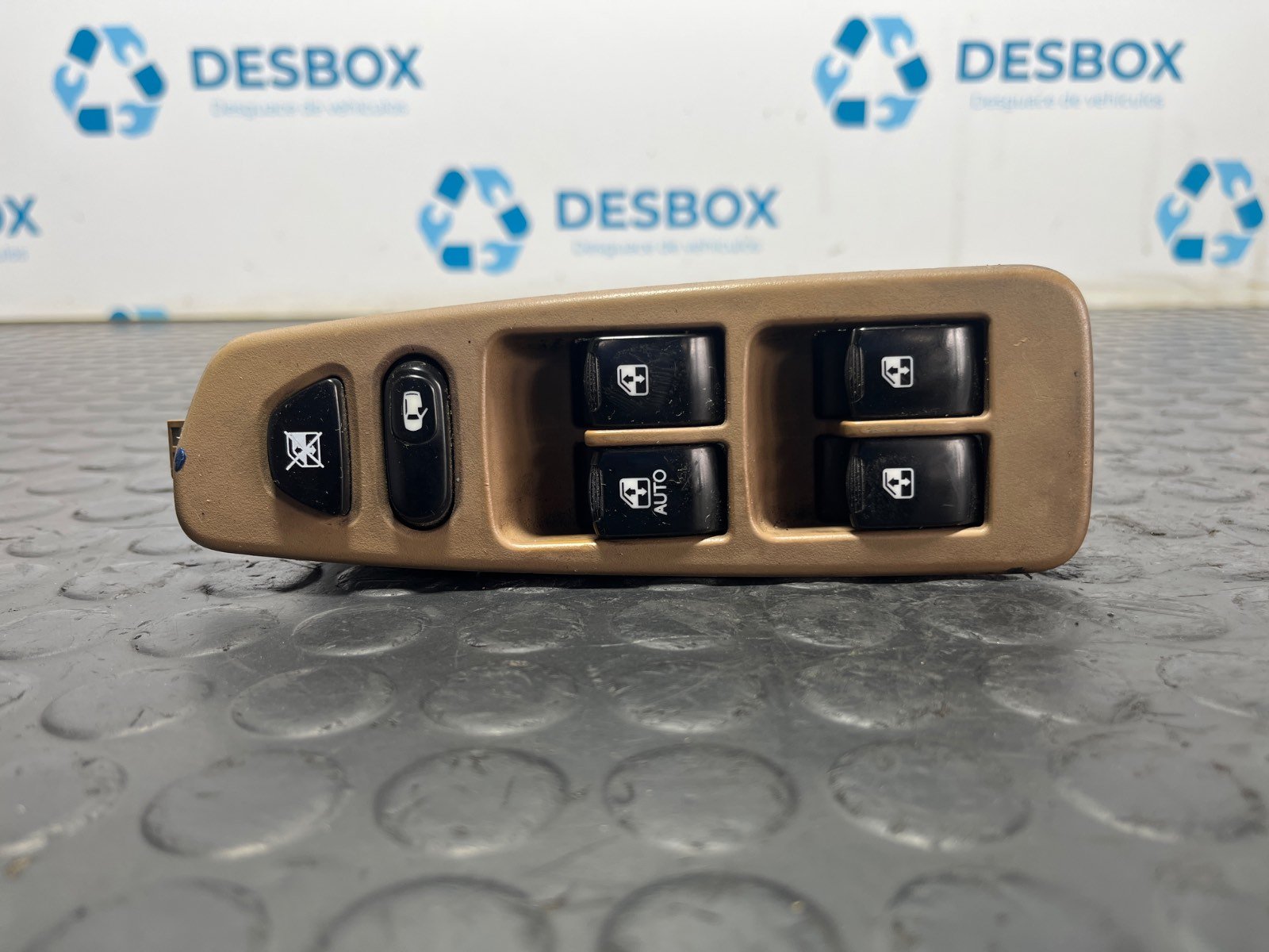 MANDO ELEVALUNAS DELANTERO IZQUIERDO SSANGYONG REXTON - recambio desguace