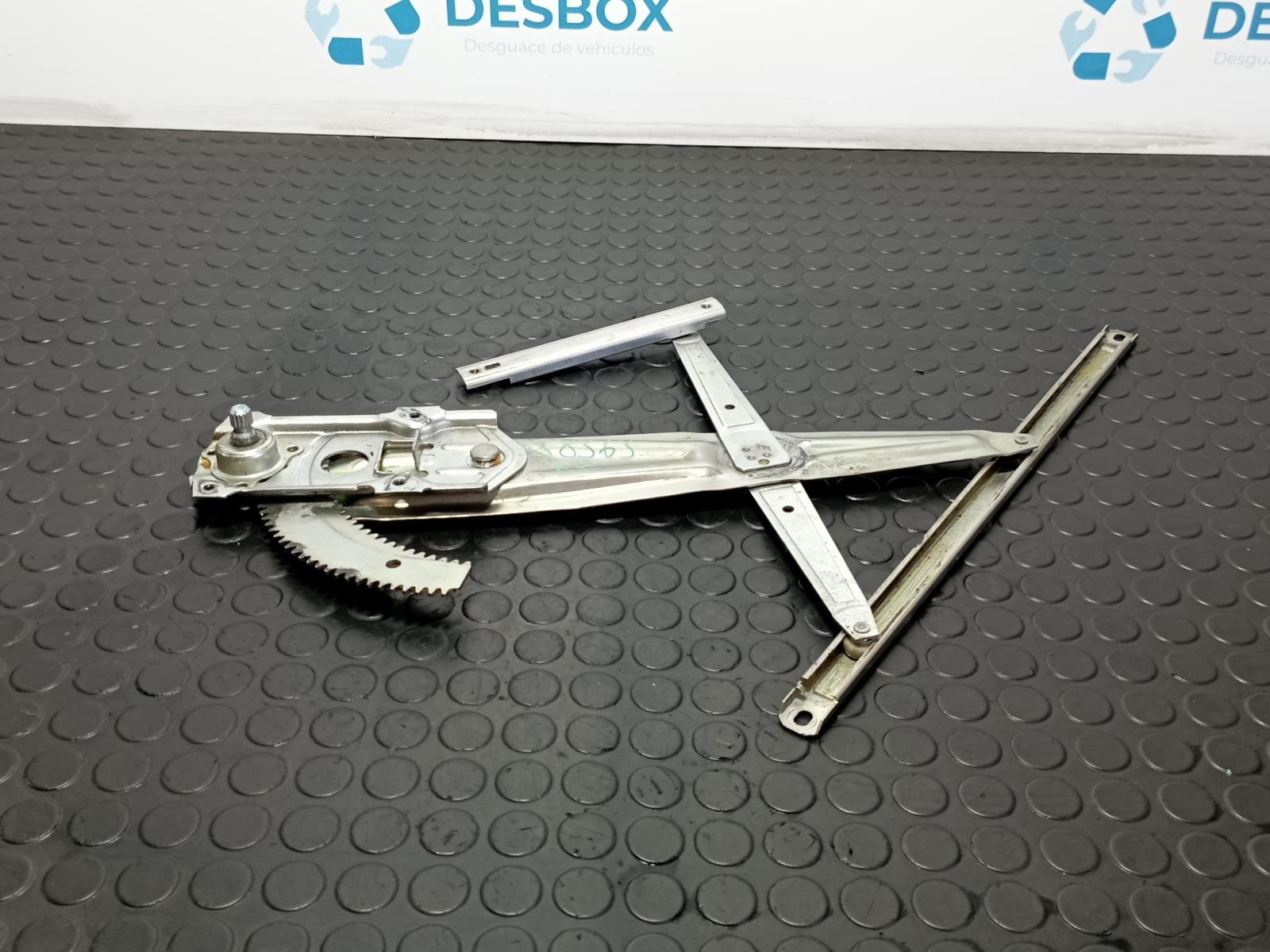 ELEVALUNAS DELANTERO IZQUIERDO PIAGGIO (VESPA) PORTER Caja/Chasis - recambio desguace