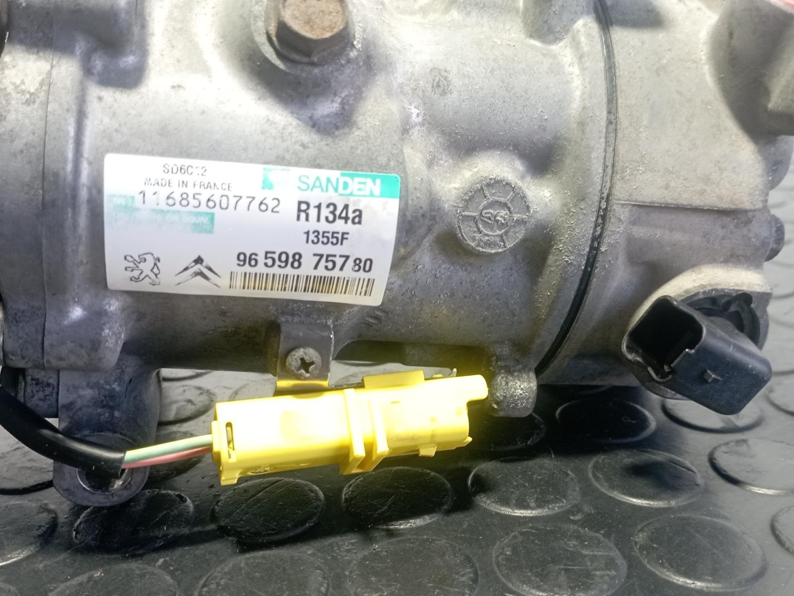 COMPRESOR AIRE ACONDICIONADO PEUGEOT 308 - recambio desguace - vista 3