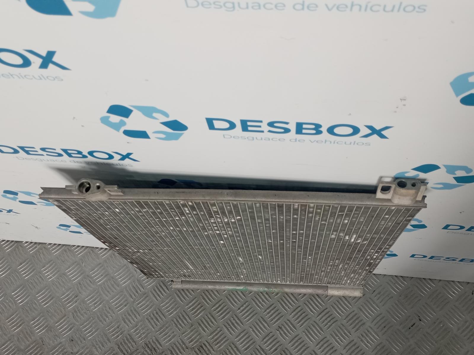 CONDENSADOR / RADIADOR  AIRE ACONDICIONADO NISSAN QASHQAI (J11) - recambio desguace - vista 3