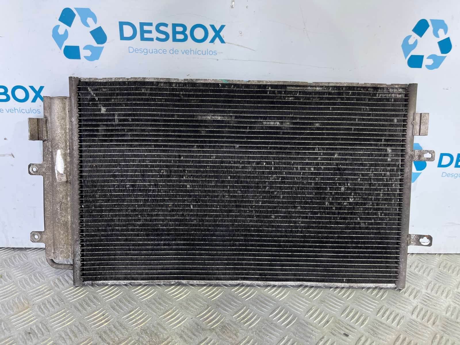 CONDENSADOR / RADIADOR AIRE ACONDICIONADO IVECO DAILY VI Caja/Chasis - recambio desguace