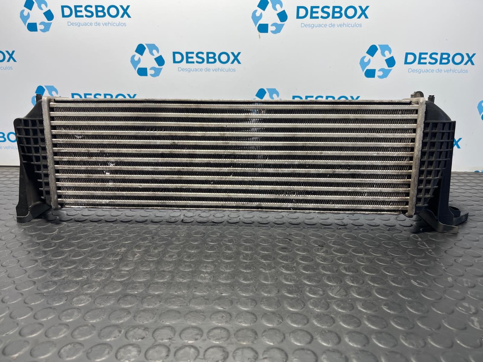 INTERCOOLER IVECO DAILY VI Caja/Chasis - recambio desguace - vista 2