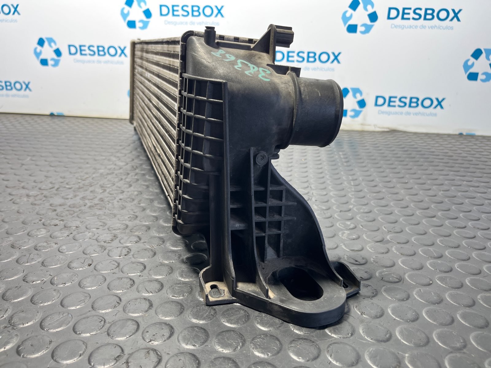 INTERCOOLER IVECO DAILY VI Caja/Chasis - recambio desguace - vista 4