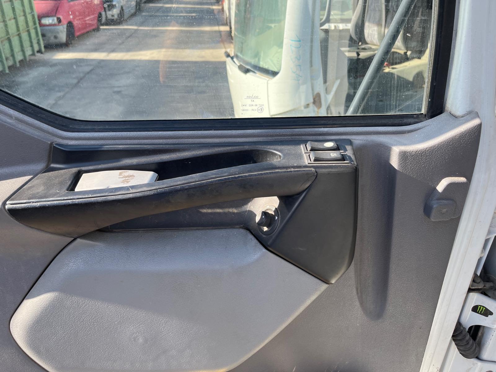 AMORTIGUADOR DELANTERO IZQUIERDO RENAULT 42AEA10 - recambio desguace - vista 3