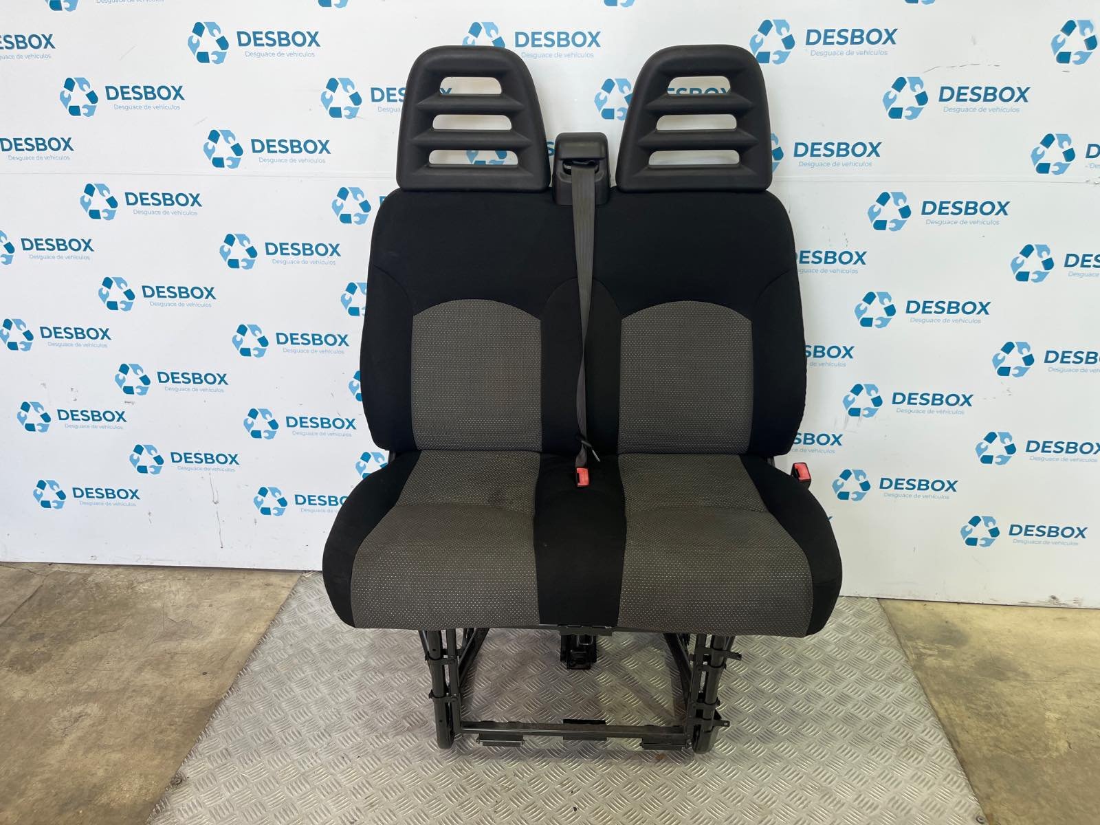 ASIENTO DELANTERO DERECHO IVECO DAILY VI Caja/Chasis - recambio desguace