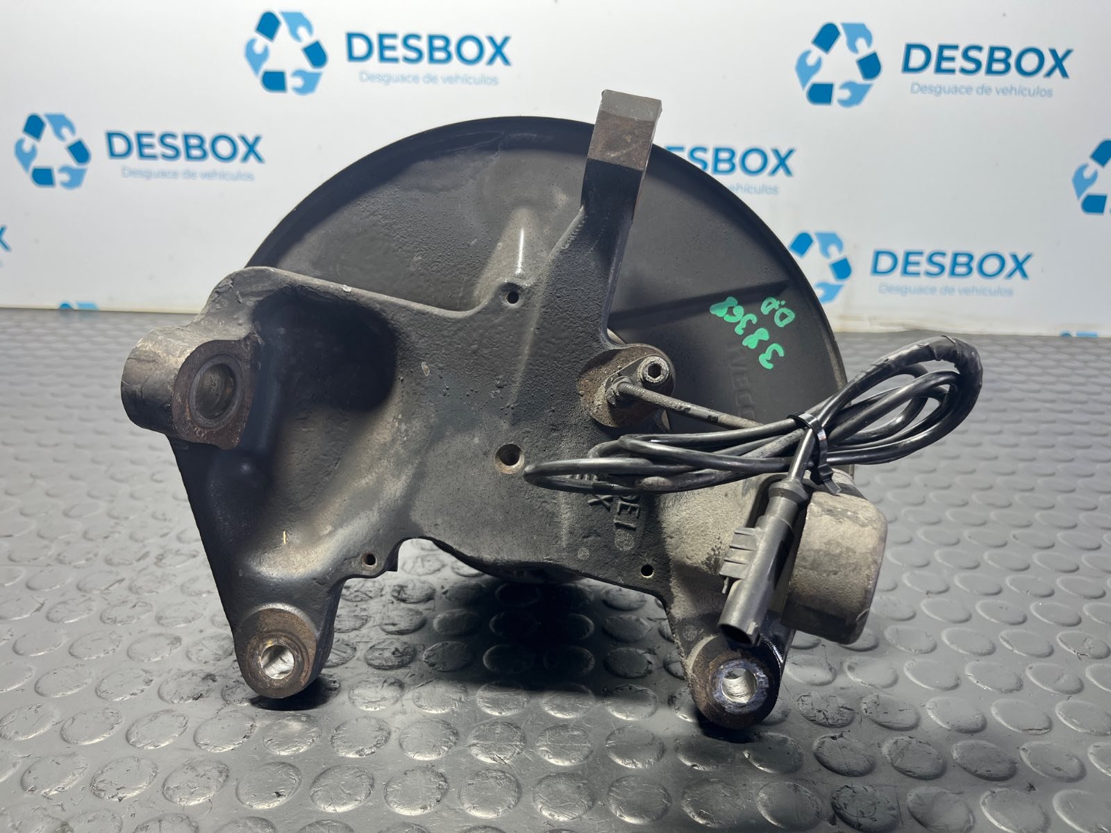 MANGUETA DELANTERA DERECHA IVECO DAILY VI Caja/Chasis - recambio desguace