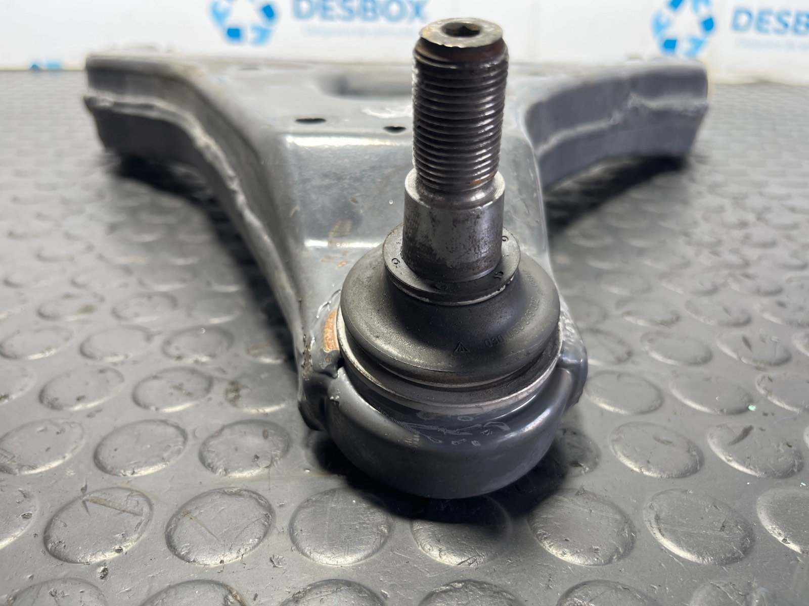 BRAZO DERECHO INFERIOR DELANTERO IVECO DAILY VI Caja/Chasis - recambio desguace - vista 2