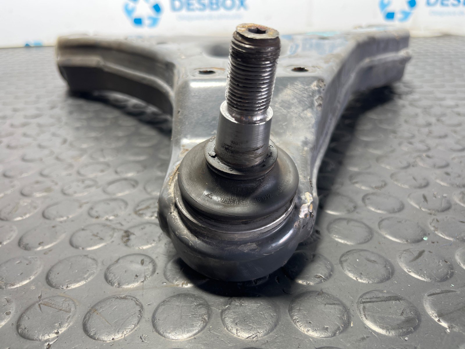BRAZO IZQUIERDO INFERIOR DELANTERO IVECO DAILY VI Caja/Chasis - recambio desguace - vista 2