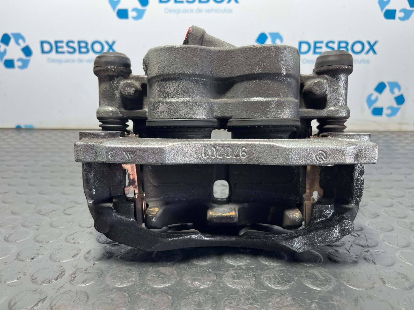 PINZA DE FRENO DELANTERA DERECHA IVECO DAILY VI Caja/Chasis - recambio desguace - vista 4