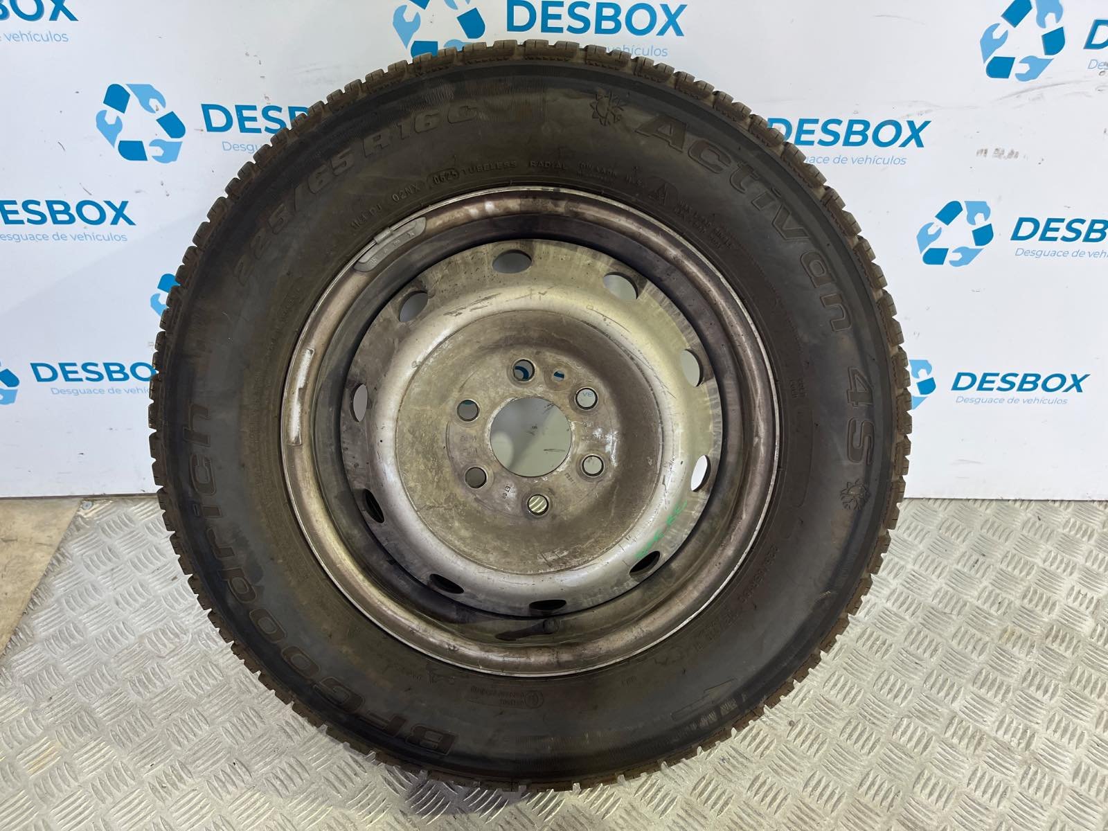 JUEGO LLANTAS IVECO DAILY VI Caja/Chasis - recambio desguace - vista 11