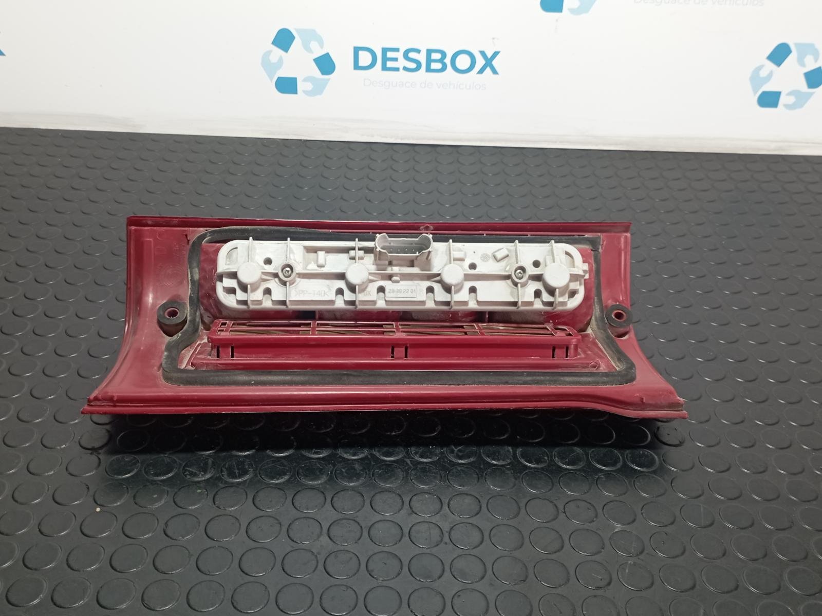 Recambio de PILOTO TRASERO DERECHO para FIAT DUCATO Autobús 2.0 JTD RHV referencia OEM IAM 28392201 - BLANCO 2