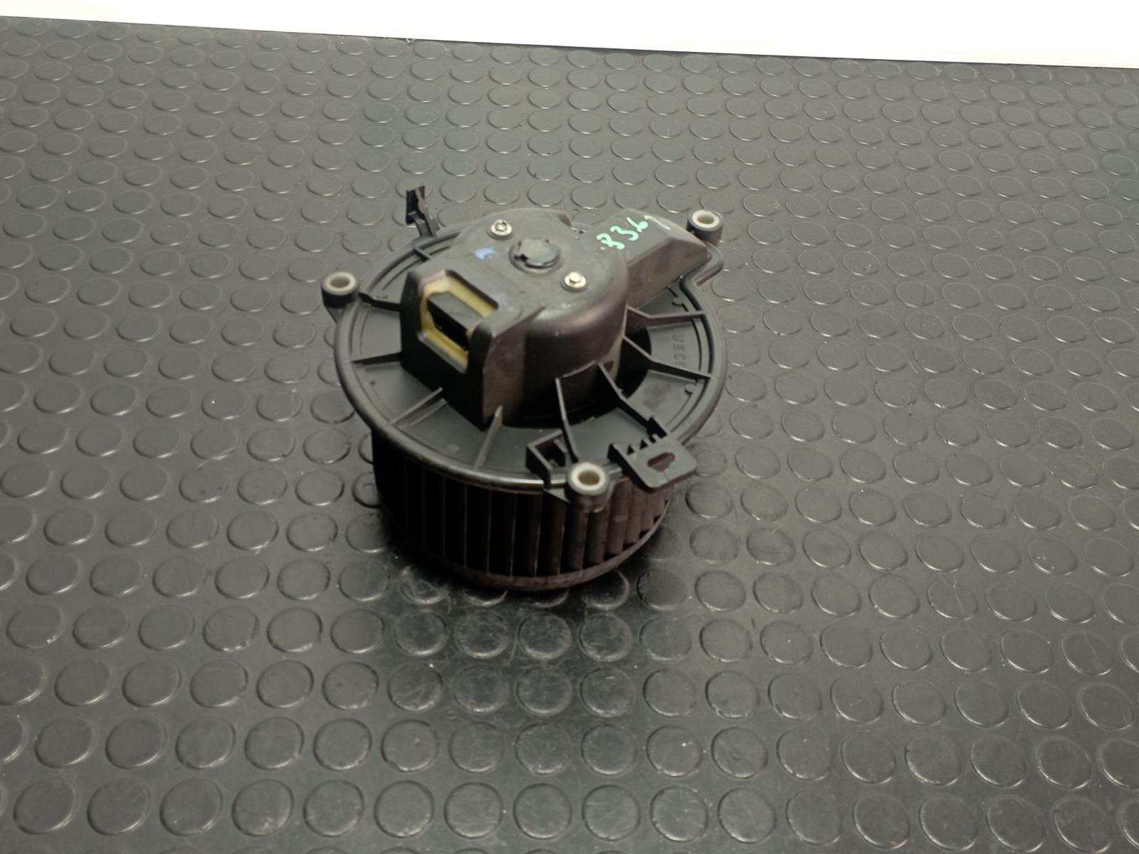 MOTOR CALEFACCION IVECO DAILY VI Caja/Chasis - recambio desguace
