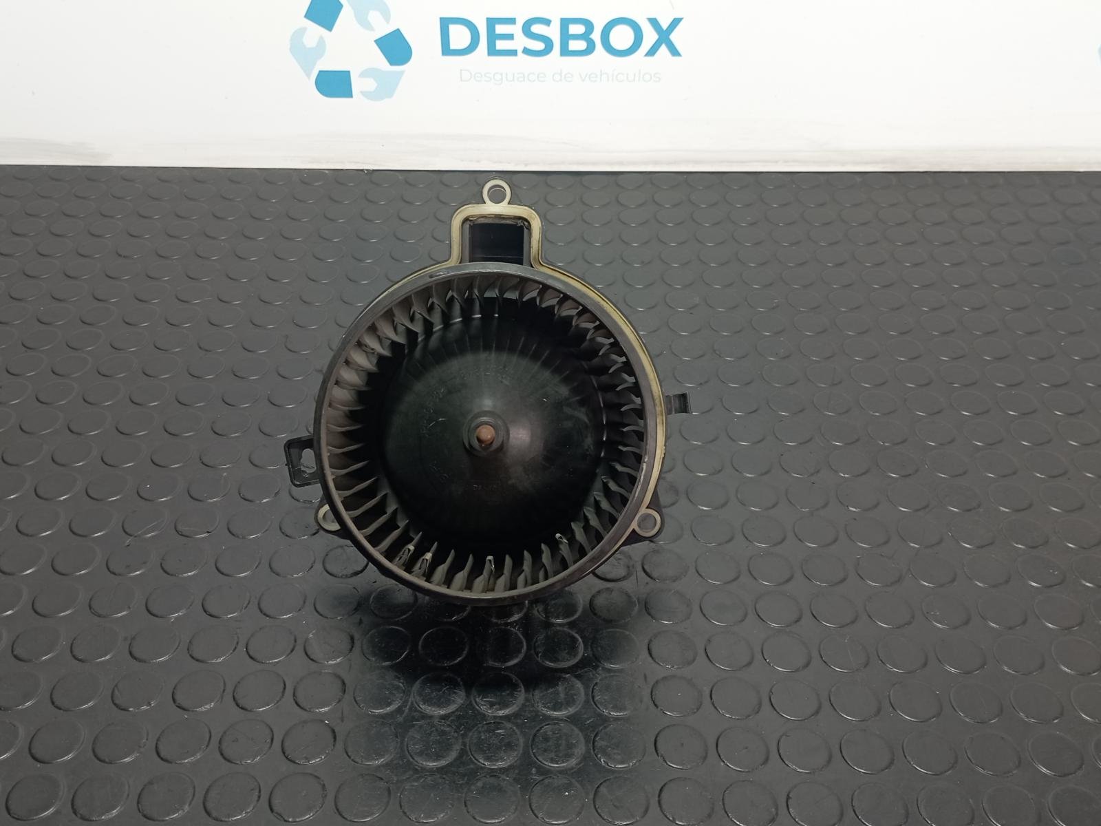 MOTOR CALEFACCION IVECO DAILY VI Caja/Chasis - recambio desguace - vista 2