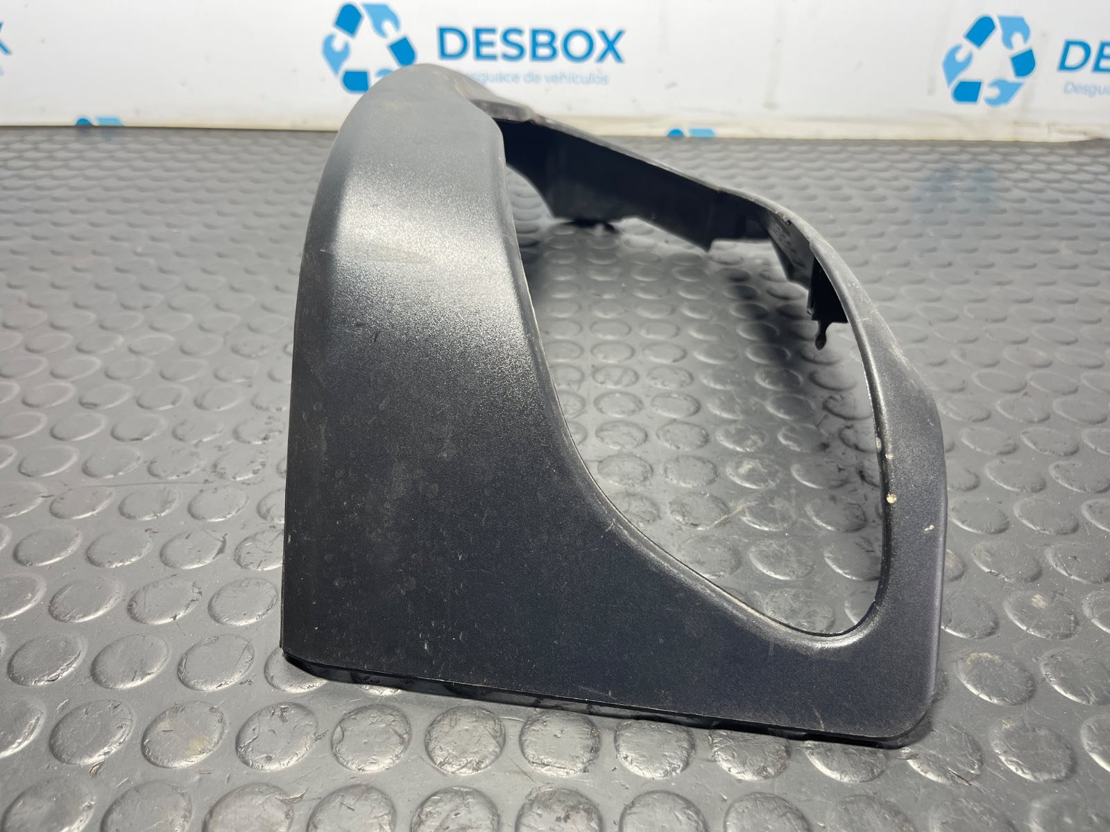 MOLDURA PIAGGIO (VESPA) PORTER Caja/Chasis - recambio desguace - vista 4